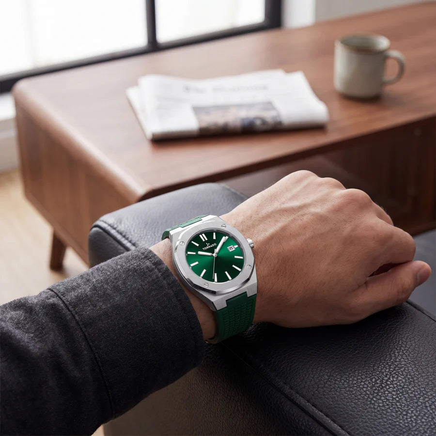 AURORA TWILIGHT Analog Dark Green